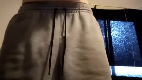 Snapshot of talllighthandsom chatting on December 2024 08:47:02 PM talllighthandsom online show from December 2024 08:47:02 PM