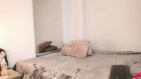 Snapshot of tallyteee chatting on April 2026 02:57:01 AM TallyTee online show from April 2026 02:57:01 AM