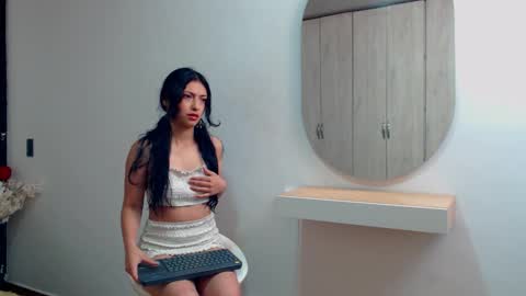 Snapshot of tamar4_f00x chatting on March 2026 01:11:01 PM Hi im sara online show from March 2026 01:11:01 PM