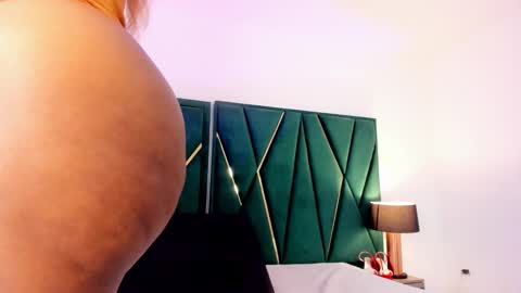 Tamara  online show from September 2025 12:45:02 AM