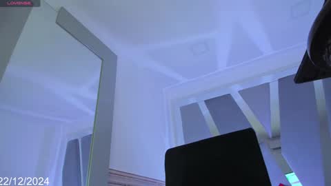  T A M A R A  online show from December 2024 03:22:02 PM