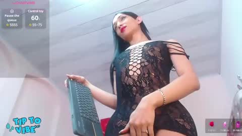 Snapshot of tamarafoxy_ chatting on February 2025 12:41:02 PM Tamara online show from February 2025 12:41:02 PM