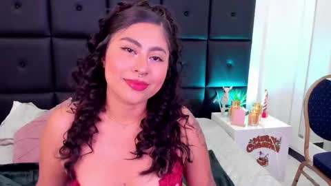 Tamara online show from November 2025 08:03:01 PM