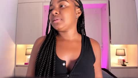 Tami online show from January 2025 04:01:01 PM