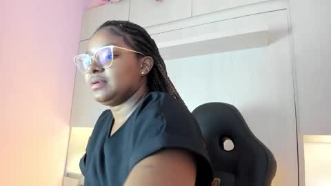 Tami online show from September 2025 12:26:01 PM