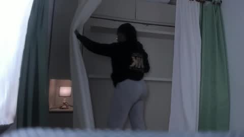 Tami online show from March 2026 12:08:01 PM