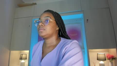 Tami online show from June 2026 07:37:02 PM