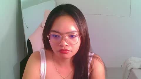 Snapshot of tammipoulton chatting on May 2026 02:13:02 PM Angel online show from May 2026 02:13:02 PM