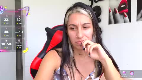 tammy  online show from November 2025 05:35:02 PM