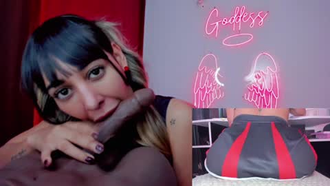 Snapshot of tamy_bennett chatting on January 2025 10:27:01 AM Tamara online show from January 2025 10:27:01 AM