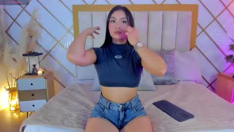 Snapshot of tamy_honey chatting on September 2025 11:21:01 PM Tamy online show from September 2025 11:21:01 PM