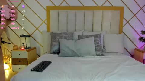 Snapshot of tamy_honey chatting on October 2025 11:48:02 PM Tamy online show from October 2025 11:48:02 PM