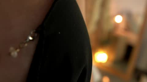 Snapshot of tamy_honey chatting on May 2026 01:22:02 AM Tamy online show from May 2026 01:22:02 AM