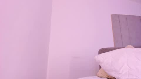 Snapshot of tamy_leen chatting on February 2025 12:39:01 PM Tamy Leen online show from February 2025 12:39:01 PM