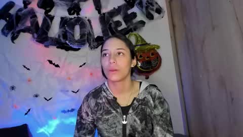 Snapshot of tania06 chatting on November 2025 01:13:02 PM tania06 online show from November 2025 01:13:02 PM