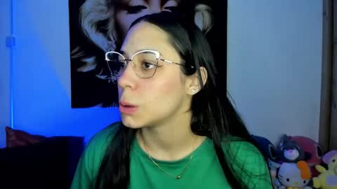 Snapshot of tania06 chatting on November 2025 01:21:02 PM tania06 online show from November 2025 01:21:02 PM