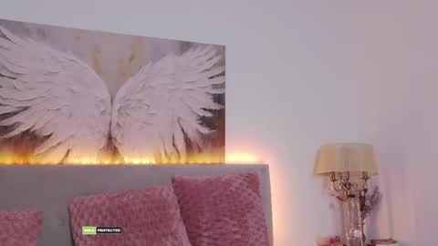Tania Amore online show from May 2026 08:05:01 PM