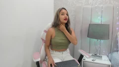 Snapshot of taniacarterr chatting on January 2025 11:48:01 AM TaniaCarter online show from January 2025 11:48:01 AM