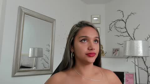 Snapshot of taniacarterr chatting on February 2025 08:59:02 PM TaniaCarter online show from February 2025 08:59:02 PM