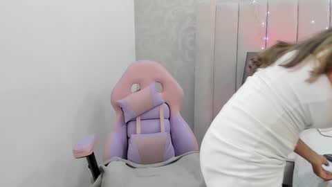 Snapshot of taniacarterr chatting on February 2025 03:18:02 PM TaniaCarter online show from February 2025 03:18:02 PM