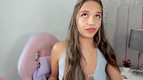 Snapshot of taniacarterr chatting on March 2025 03:09:02 PM TaniaCarter online show from March 2025 03:09:02 PM