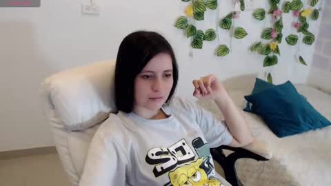 Tania  online show from October 2025 03:00:02 PM