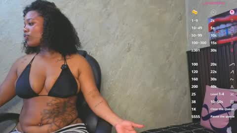 Snapshot of tanisha__lux chatting on June 2026 03:49:01 AM Tanisha online show from June 2026 03:49:01 AM