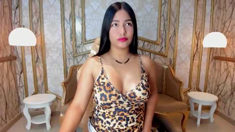 Snapshot of tanisha_greyy chatting on November 2025 12:27:02 PM Tanisha ONLINE GTM -5 7001400 online show from November 2025 12:27:02 PM