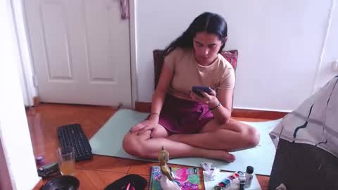 Angeline  Follow  online show from December 2024 06:44:01 PM