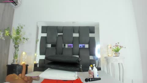 Tanya online show from December 2024 02:38:02 AM