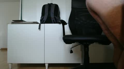 Snapshot of tap_b chatting on September 2025 09:03:02 AM Patrick online show from September 2025 09:03:02 AM