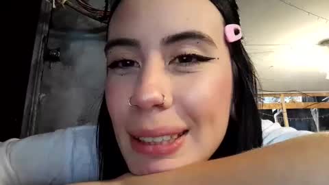 Snapshot of tara_joi chatting on December 2024 06:33:01 PM Tara online show from December 2024 06:33:01 PM