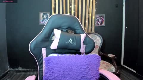 Snapshot of tara_joi chatting on January 2025 03:48:01 PM Tara online show from January 2025 03:48:01 PM