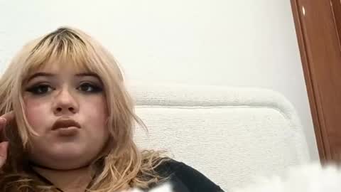 Tara Esa online show from May 2026 02:40:01 AM