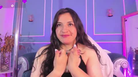 Snapshot of tarataylorr chatting on November 2025 02:55:01 AM Tara online show from November 2025 02:55:01 AM