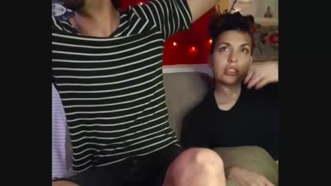 T  J   online show from February 2026 10:25:02 AM