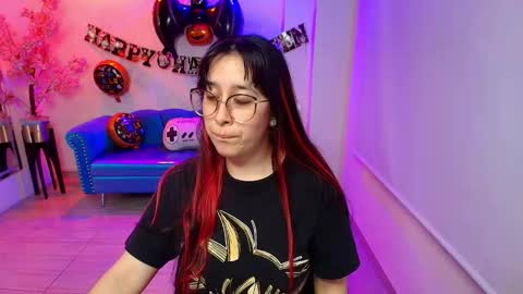 Snapshot of tarly_matches chatting on October 2025 11:54:02 PM Tarly online show from October 2025 11:54:02 PM