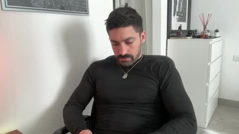 tarquit8 online show from February 2026 12:36:01 PM