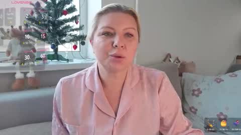 Snapshot of tasha__moon chatting on January 2026 11:26:01 AM Tasha Moon online show from January 2026 11:26:01 AM