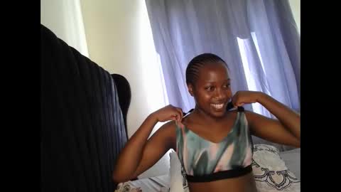 Snapshot of tasha_kimmy chatting on September 2025 06:13:01 AM Ireen online show from September 2025 06:13:01 AM