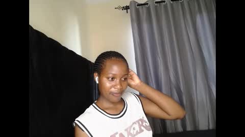 Snapshot of tasha_kimmy chatting on October 2025 04:21:01 AM Ireen online show from October 2025 04:21:01 AM
