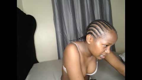Snapshot of tasha_kimmy chatting on October 2025 05:57:02 PM Ireen online show from October 2025 05:57:02 PM