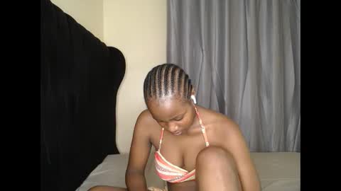 Snapshot of tasha_kimmy chatting on October 2025 06:09:01 PM Ireen online show from October 2025 06:09:01 PM