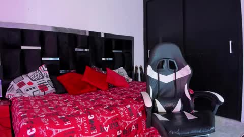 tashasant online show from October 2025 08:26:01 PM