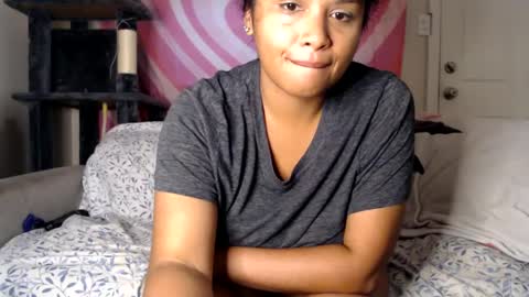 Snapshot of tasteekitty chatting on September 2025 01:44:02 AM Tastee Kitty online show from September 2025 01:44:02 AM