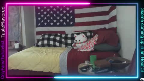 Snapshot of tasteflavored_femboy chatting on January 2025 10:28:02 PM Taste online show from January 2025 10:28:02 PM