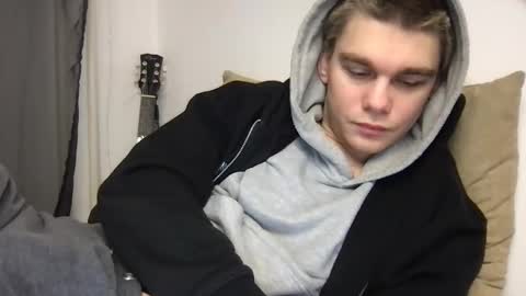 Snapshot of tasteithorny chatting on February 2025 04:37:02 AM tasteithorny online show from February 2025 04:37:02 AM