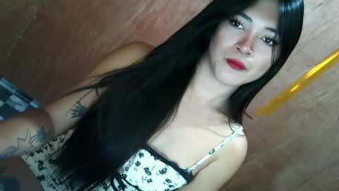 Snapshot of tasteofinnocent69 chatting on October 2025 03:58:01 AM online show from October 2025 03:58:01 AM