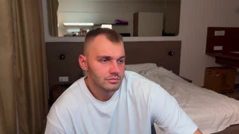 My shows 2100500 UTC3 online show from November 2025 06:35:01 PM