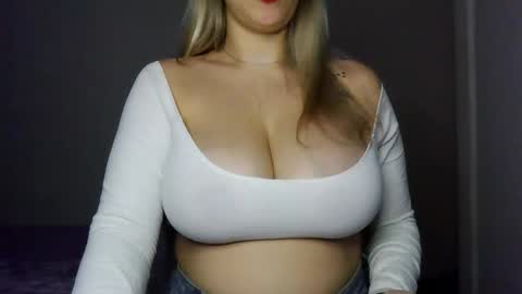 tateisblonde online show from February 2026 01:52:02 PM